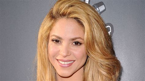 shakira on twitter|shakira allure twitter.